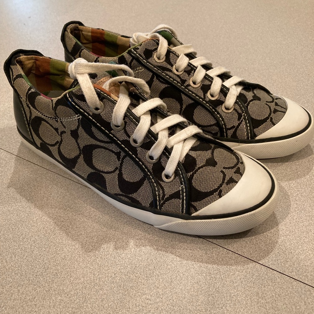 Coach black/white vintage converse style sneakers size 71/2